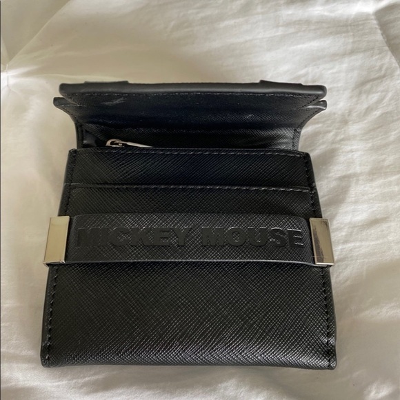 New Loungefly Disney Mickey Mouse Head Print Faux Leather Trifold Wallet NWOT - Picture 3 of 10